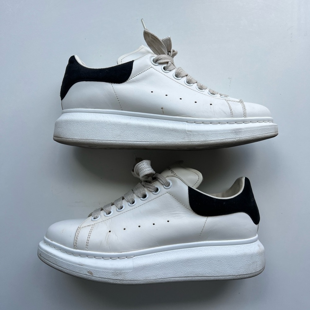 Alexander McQueen Oversized Sneakers White and Black size 39.5